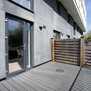  Apartment Serviced